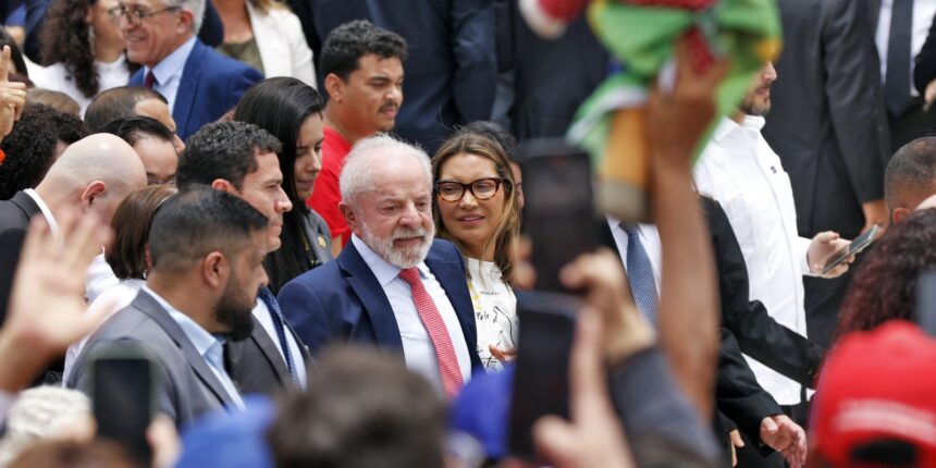 em-cerimonia-dos-tres-anos-do-8-de-janeiro,-lula-veta-pl-da-dosimetria