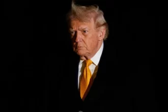 trump-declara-que-eua-vao-“iniciar-ataques-terrestres”-contra-carteis