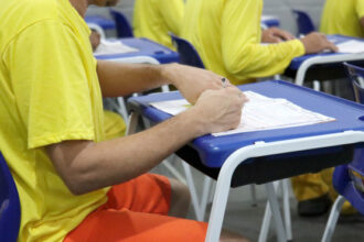 governo-do-tocantins-registra-aumento-na-aprovacao-do-encceja-ppl-e-consolida-educacao-no-sistema-penal