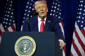 “ira-aspira-a-liberdade”-e-trump-diz-que-eua-estao-“prontos-para-ajudar”