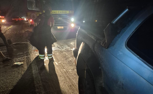 acidente-na-br-153-mobiliza-corpo-de-bombeiros-militar-e-equipes-de-emergencia-no-norte-do-tocantins