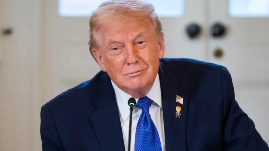trump-se-autoproclama-presidente-da-venezuela-em-publicacao-online