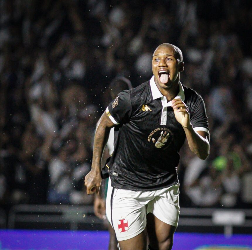 vasco-recebeu-duas-propostas-por-leandrinho;-jogador-pediu-para-ser-negociado