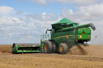 governo-do-tocantins-comemora-com-otimismo-expectativa-de-colheita-da-safra-de-graos-2025/2026