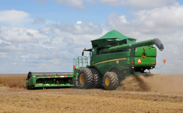 governo-do-tocantins-comemora-com-otimismo-expectativa-de-colheita-da-safra-de-graos-2025/2026