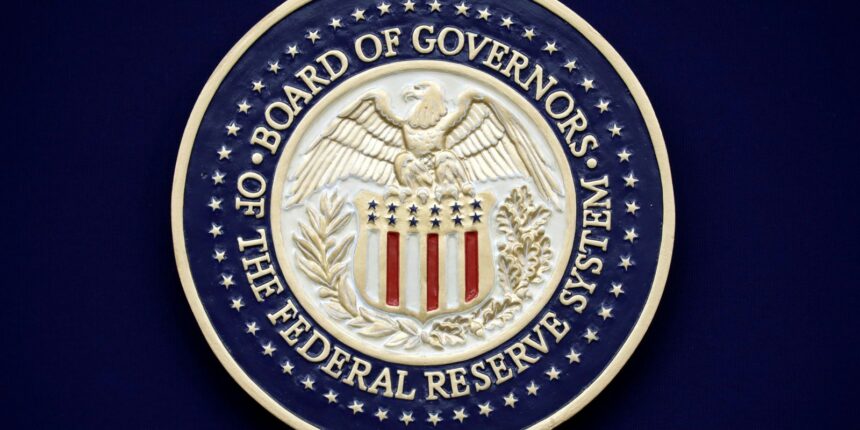 trump-usa-acusacao-criminal-como-chantagem-para-reduzir-juros,-diz-fed