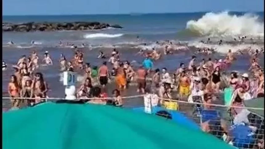 onda-gigante-mata-um-e-deixa-35-feridos-em-praia-da-argentina;-veja