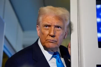 donald-trump-incentiva-protestos-no-ira-e-diz-que-“ajuda-esta-a-caminho”