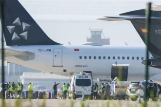 espanha:-hotspot-com-palavra-“bomba”-originou-escolta-militar-a-aviao