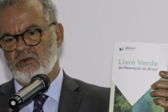 morre-raul-jungmann,-presidente-do-instituto-brasileiro-de-mineracao