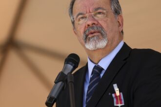 morre-raul-jungmann,-ex-ministro,-aos-73-anos,-em-brasilia