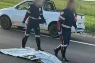 dada-como-morta-pelo-samu,-mulher-atropelada-e-reanimada-na-pista