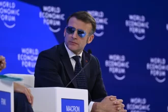 macron-critica-eua-em-davos-e-diz-que-europa-prefere-respeito-a-lidar-com-valentoes