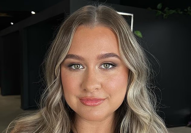 professora-de-musica-casada-da-a-luz-bebe-que-teve-com-aluno-abusado-sexualmente-por-ela