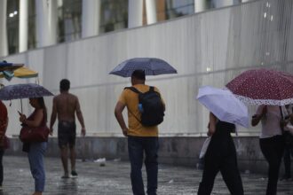 pais-com-maioria-das-regioes-em-alerta-de-chuvas-intensas-nesta-quarta