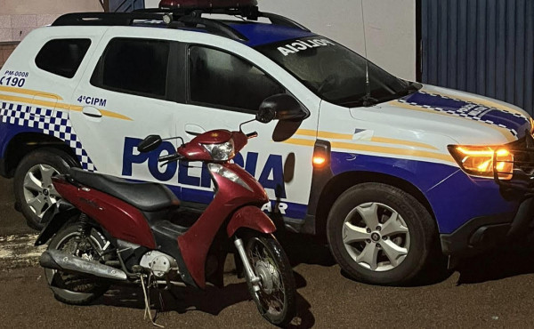 policia-militar-recupera-motocicleta-roubada-e-apreende-adolescente-na-br-153