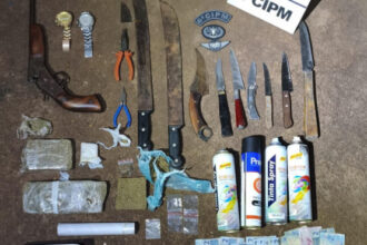 policia-militar-prende-tres-suspeitos-por-trafico-de-drogas-e-apreende-arma-de-fogo-em-miranorte