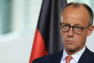 ‘novo-mundo-nao-e-um-lugar-confortavel’,-diz-merz-em-davos