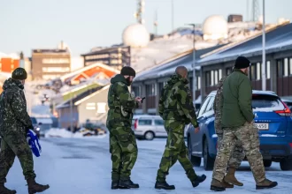 dinamarca-reforca-envio-de-soldados-a-groenlandia-apos-ameacas-de-trump