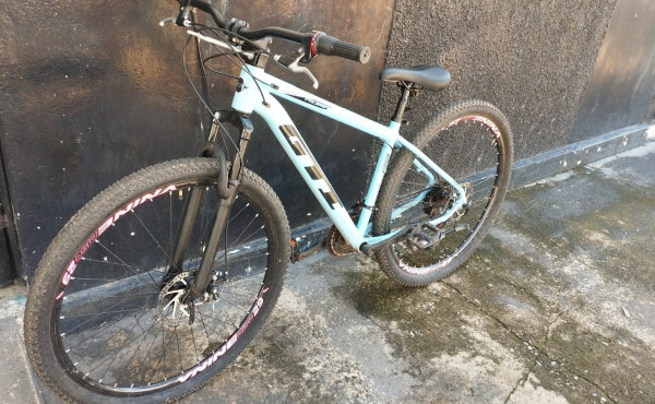 homem-e-preso-pela-pm-por-furto-e-bicicleta-e-recuperada-em-alvorada