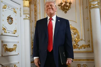 trump-nao-vai-ao-super-bowl-e-critica-bad-bunny-e-green-day:-“terrivel”