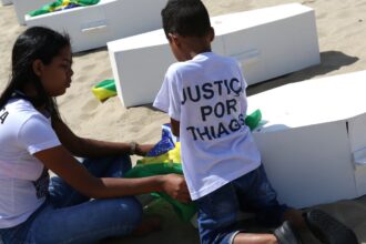 pms-acusados-da-morte-de-menino-vao-a-juri-popular,-no-rio