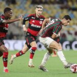 em-jogo-paralisado-por-diluvio-no-maracana,-fluminense-supera-flamengo,-que-esta-na-vice-lanterna-do-carioca