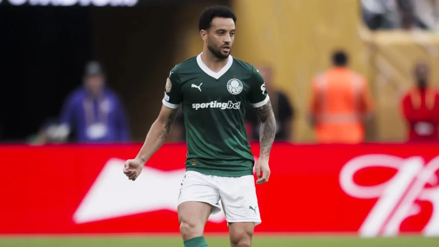 felipe-anderson-sente-incomodo-no-joelho-e-desfalca-palmeiras-na-estreia