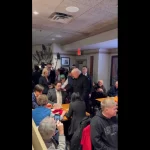 trump-visita-restaurante-e-cidadao-pergunta:-“posso-rezar-por-voce?”