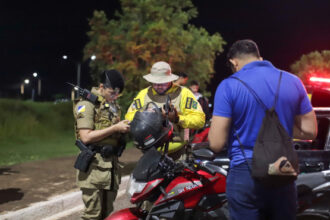 detran/to-reforca-combate-a-direcao-sob-efeito-de-alcool-com-mais-de-200-testes-do-bafometro