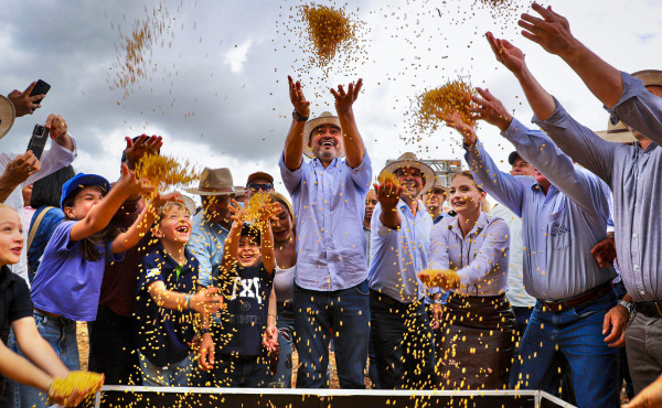 governador-wanderlei-barbosa-destaca-forca-produtiva-do-tocantins-durante-abertura-nacional-da-colheita-da-soja,-em-porto-nacional