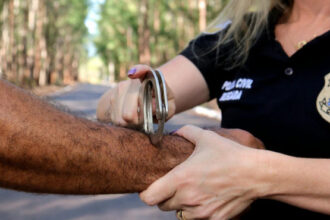 foragido-da-comarca-de-araguaina-por-violencia-domestica-e-preso-pela-policia-civil-em-guarai