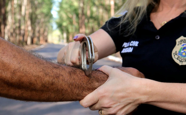 foragido-da-comarca-de-araguaina-por-violencia-domestica-e-preso-pela-policia-civil-em-guarai
