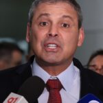 governo-deve-enviar-projeto-para-acabar-com-escala-6×1,-diz-lider