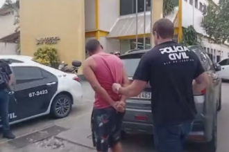 preso-homem-apontado-como-um-dos-principais-responsaveis-por-roubos-de-carros-de-aplicativo-na-zona-oeste-do-rio