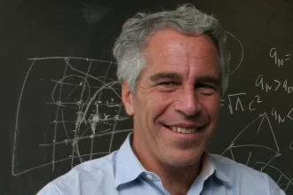 documentos-sugerem-que-epstein-teve-um-filho-(mas-irmao-nega)