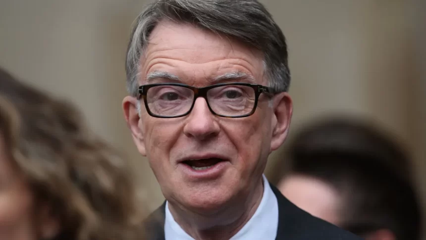 parlamentar-britanico-renuncia-apos-vazamento-de-documentos-do-caso-epstein