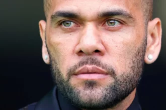 justica-bloqueia-r$-7,7-milhoes-de-dani-alves-em-acao-ligada-ao-sao-paulo