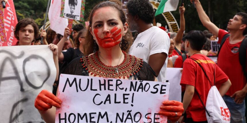 brasil-atinge-recorde-de-feminicidios-em-2025:-quatro-mortes-por-dia