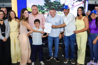 governador-participa-da-assinatura-da-ordem-de-servico-do-centro-de-educacao-inclusiva-sarah-gomes