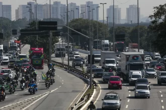 homem-e-baleado-em-briga-de-transito-na-marginal-tiete-(sp)