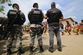 vereador-avanca-com-carro-contra-indigena-em-bloqueio-de-via-no-para