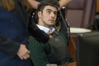 justica-dos-eua-marca-julgamento-de-luigi-mangione-por-assassinato-de-ceo