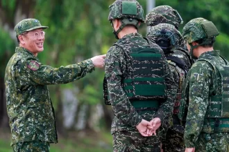 ministro-da-defesa-de-taiwan-adverte-que-ameaca-da-china-e-urgente-e-real