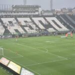 chuva-em-sao-januario-atrasa-classico-entre-vasco-e-botafogo-em-15-minutos