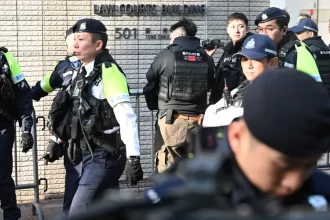 veja-reacoes-a-condenacao-de-simbolo-pro-democracia-em-hong-kong