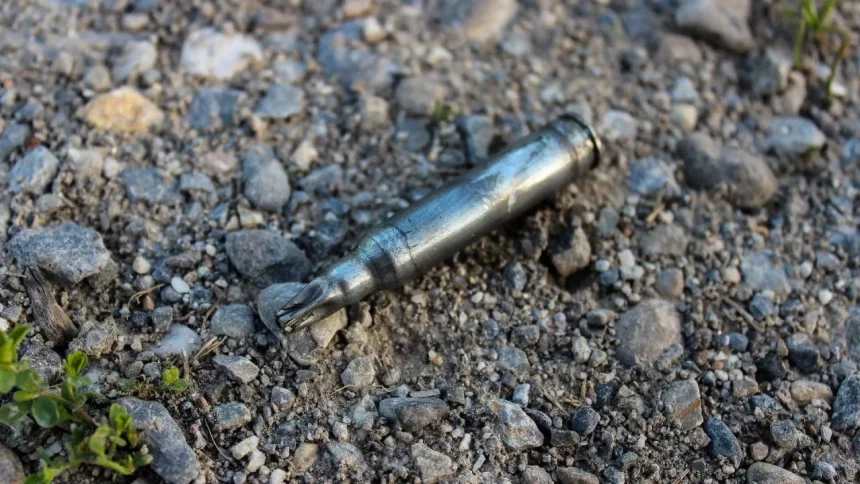 assaltantes-explodem-carro-forte-e-trocam-tiros-com-a-policia-na-italia