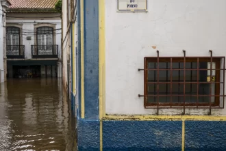 portugal-tem-35-mil-imoveis-sem-energia-13-dias-apos-passagem-de-tempestade