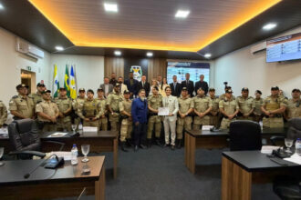 comandante-do-14o-bpm-recebe-mocao-de-aplausos-na-camara-municipal-de-colinas