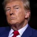 trump-ameaca-ira-com-envio-de-mais-um-porta-avioes